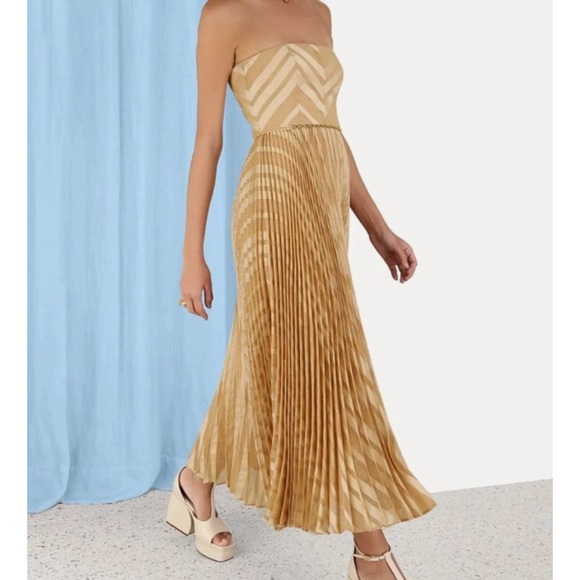Zimmerman pleated and strapless dress with tag on.  Color: champagne - Picture 2 of 6